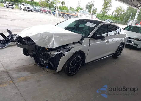 2025 Kia K4 Gt-Line from USA, damaged, VIN 3KPFW4DEXSE170771